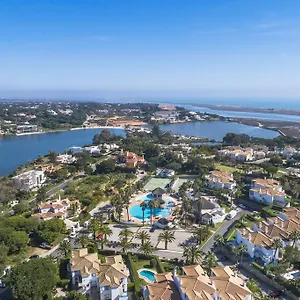 **** Aldeamento Turístico Encosta Do Club Portugal